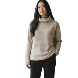 EXPRESS CREAM STRIPE COWL-NECK PULLOVER SZ.M GUC